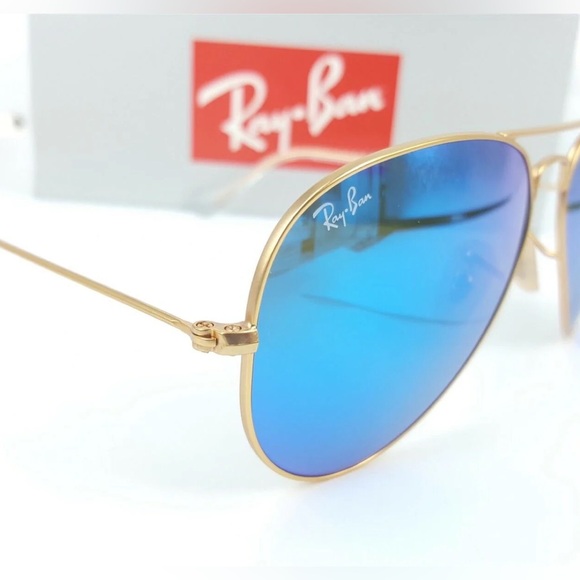 Ray-Ban Aviator flash lenses blue